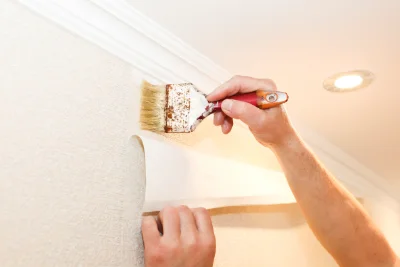 Pose de papier peint à Léthuin — revêtements muraux et toiles de verre